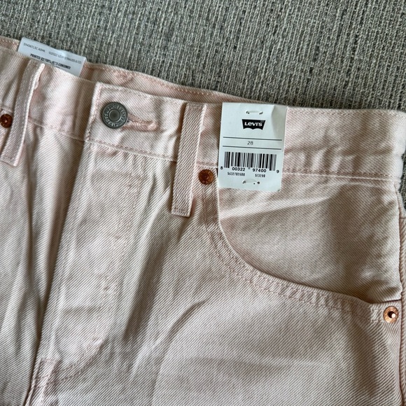Levi's Pink Jean Shorts High-Waisted Cuffed Hem in Peach - Picture 4 of 10